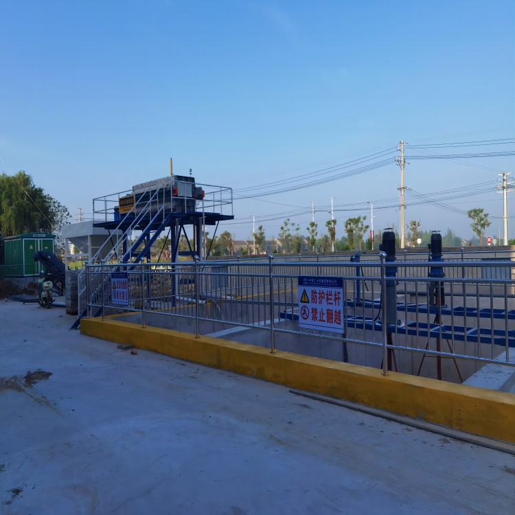 680ece15bf135.jpg 750.jpg